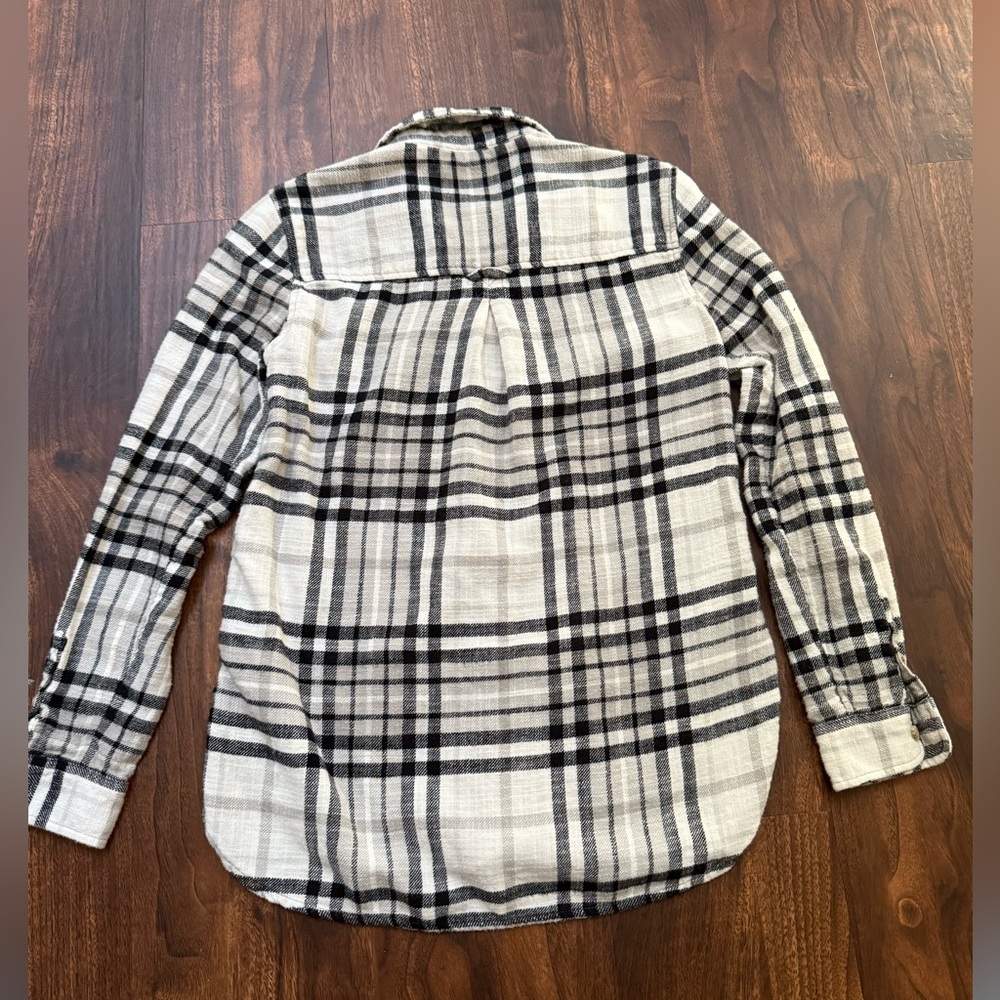 American Eagle Outfitters Flannel 100% Cotton - Boyfriend Fit - Picture 3 of 5